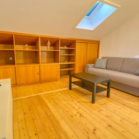 Mozart 3 - By Alpen Apartman Zell am See