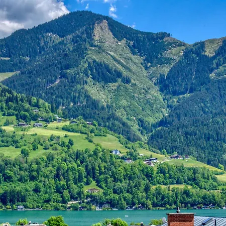 Mozart 3 - By Alpen Apartman Zell am See